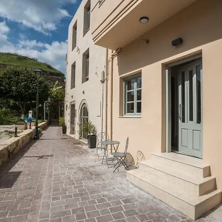 Cretan Berry Portou Πανσιόν