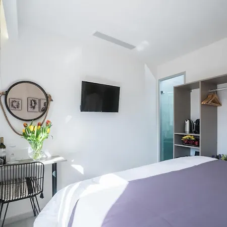Cretan Berry Portou Guest house