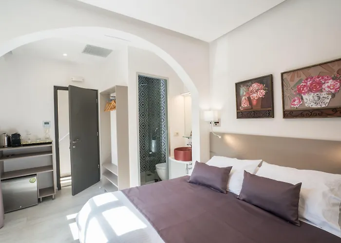 Cretan Berry Portou 3*