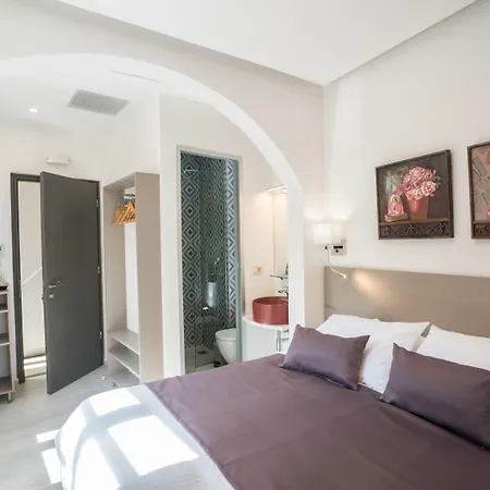 Cretan Berry Portou 3*