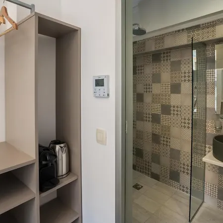 Cretan Berry Portou Konukevi